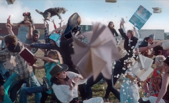 Αυτό το βιντεοκλίπ χρειάστηκε μόλις 5 δευτερόλεπτα γύρισμα!