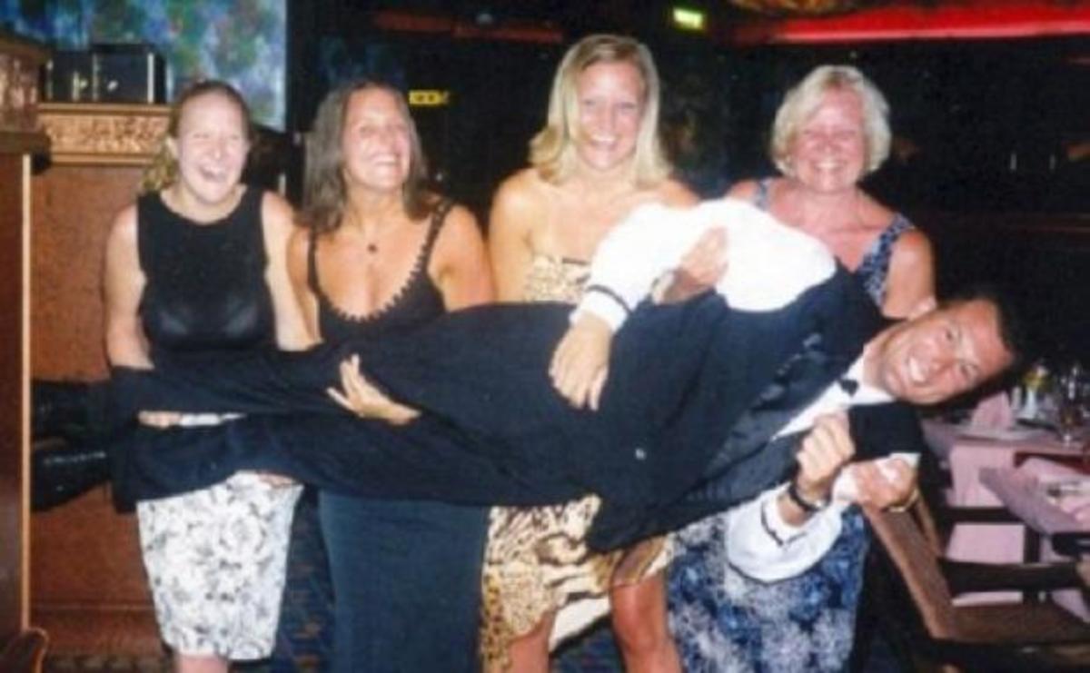 Πικάντικες λεπτομέρειες από τον σερβιτόρο κρουαζιερόπλοιου