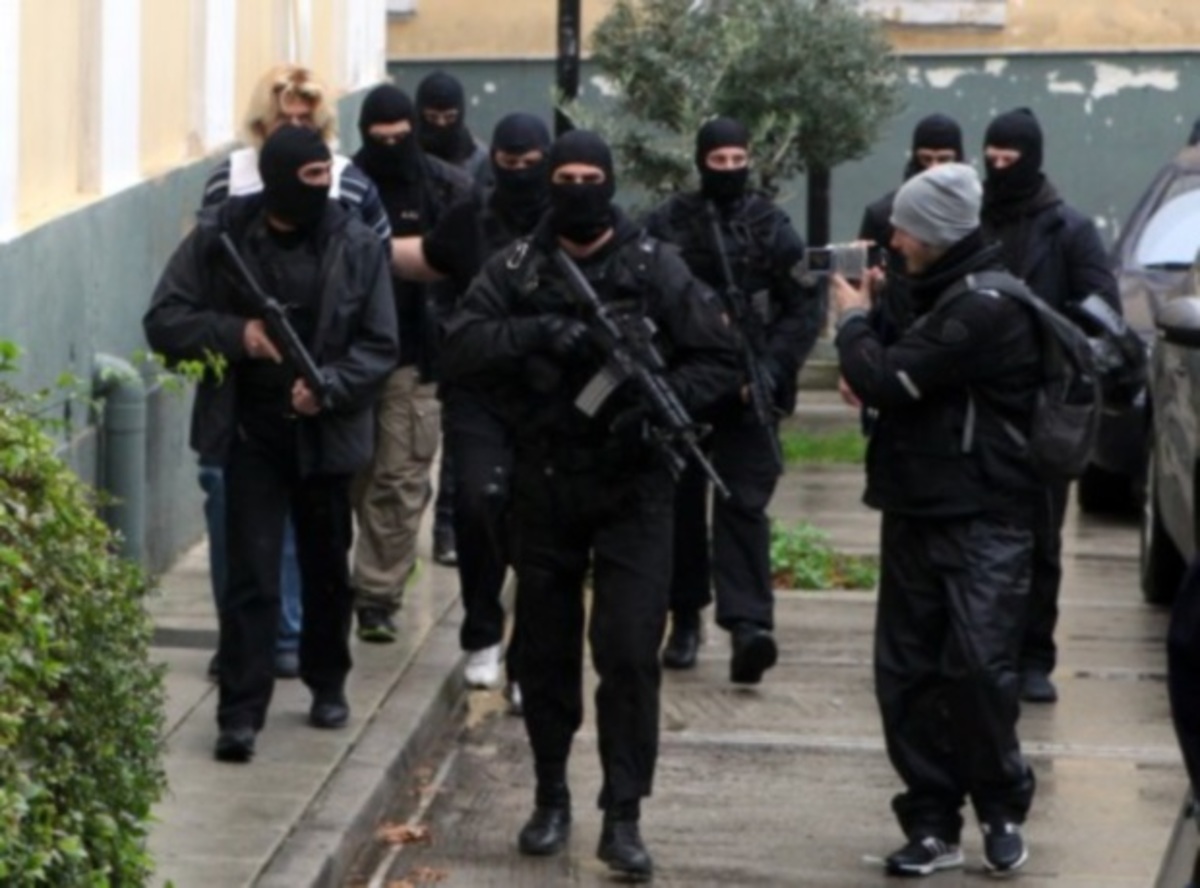 Συνέλαβαν δύο συνεργάτες του Χριστόδουλου Ξηρού