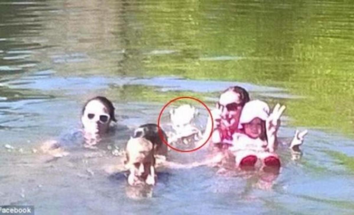 Ανατριχιαστικό! Νεκρό παιδί εμφανίζεται σε φωτογραφία μετά από 100 χρόνια!