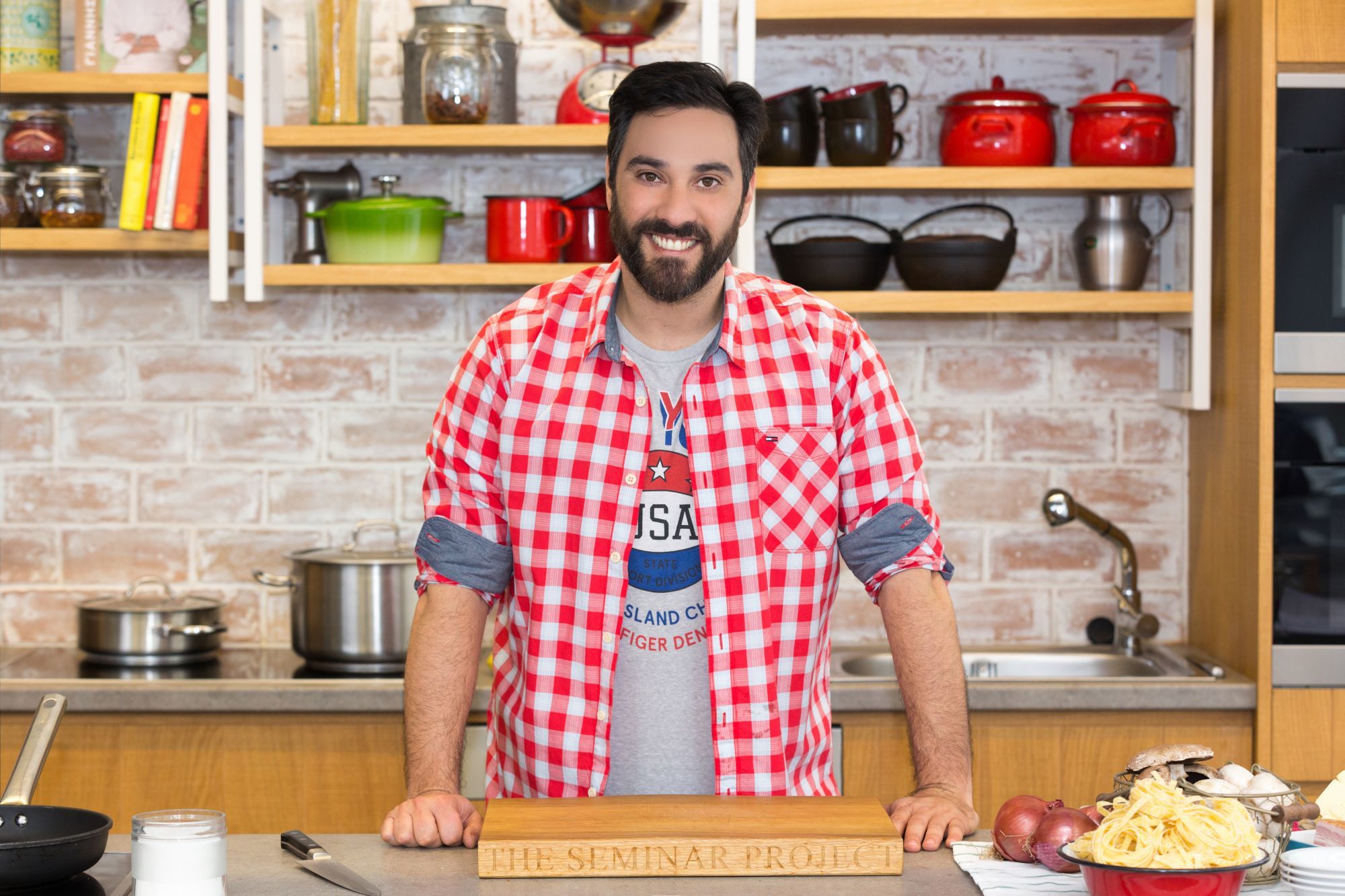 Just Cooking: Σήμερα η πρεμιέρα του Γιάννη Λουκάκου