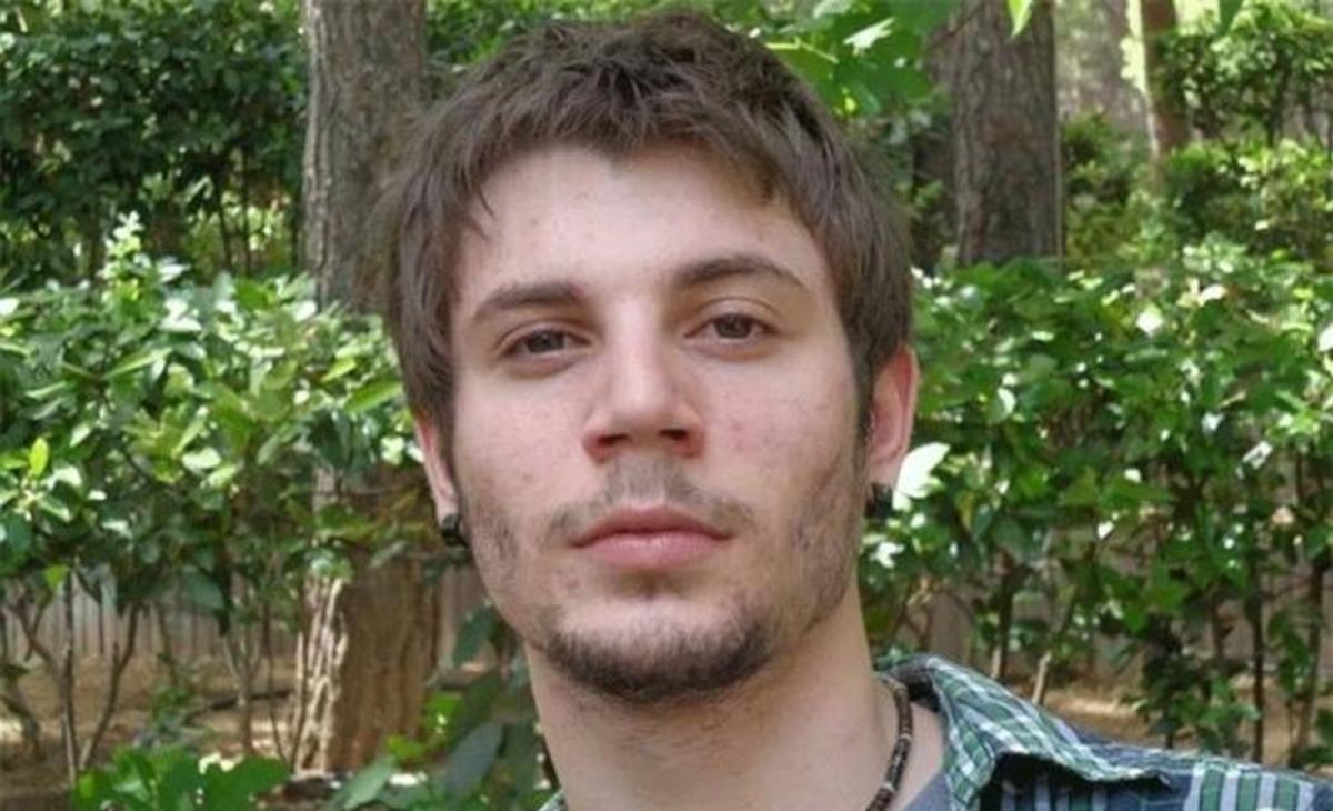 Πάρις Σκαρτσολιάς: Πόσο επηρέασε τη ζωή του το «Καφέ της Χαράς»;