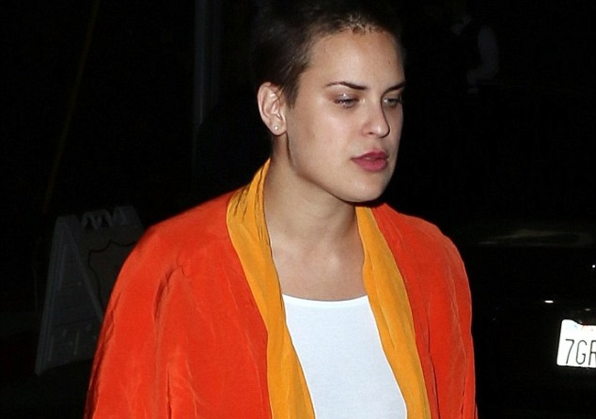 Tallulah Willis: Θέλετε να δείτε και το υπόλοιπο της αμφίεσης;