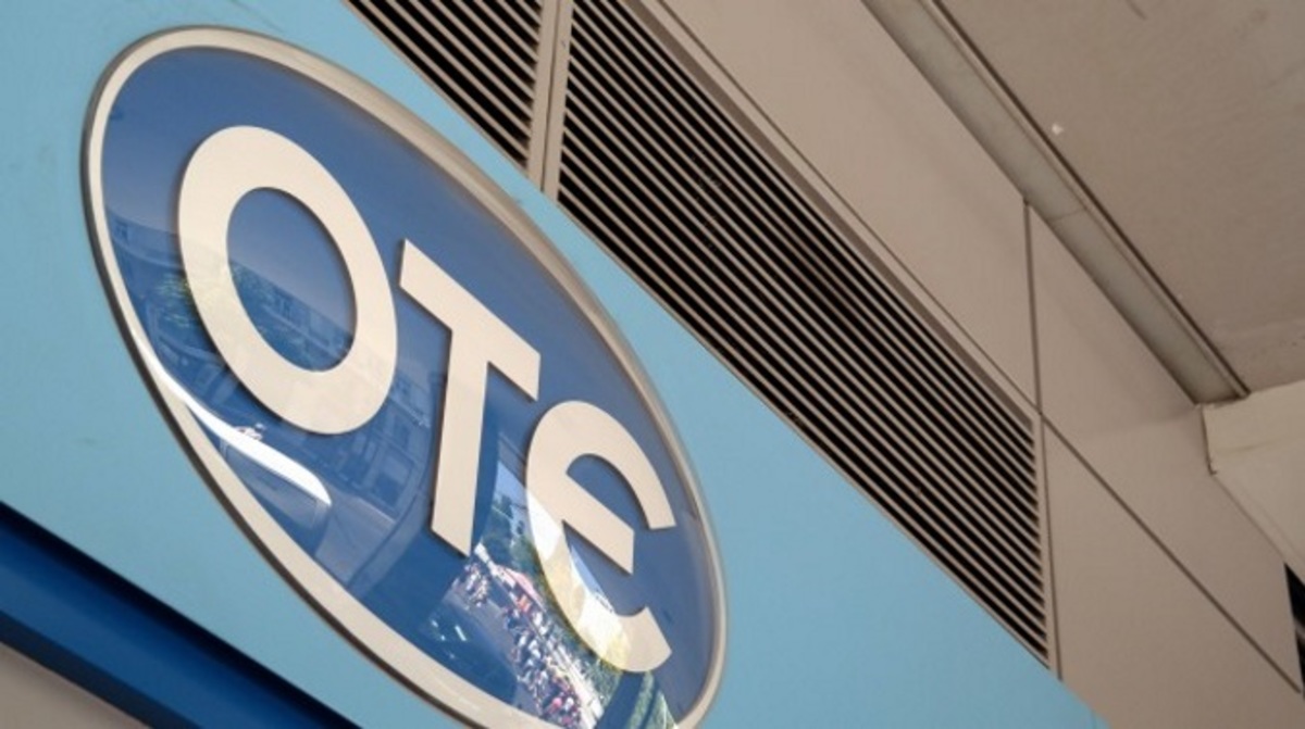 Επίθεση σε βαν του ΟΤΕTV με τεχνικούς τραυματίες!