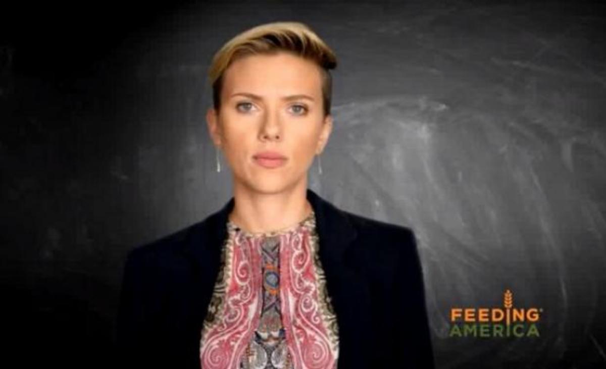 Scarlett Johansson: «Η οικογένεια μου ζούσε από συσσίτια»