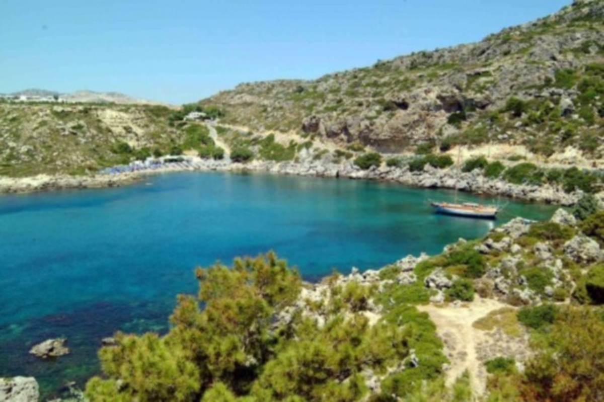 Αποδράστε με 83 ευρώ μετ' επιστροφής το τριήμερο του Αγίου Πνεύματος!