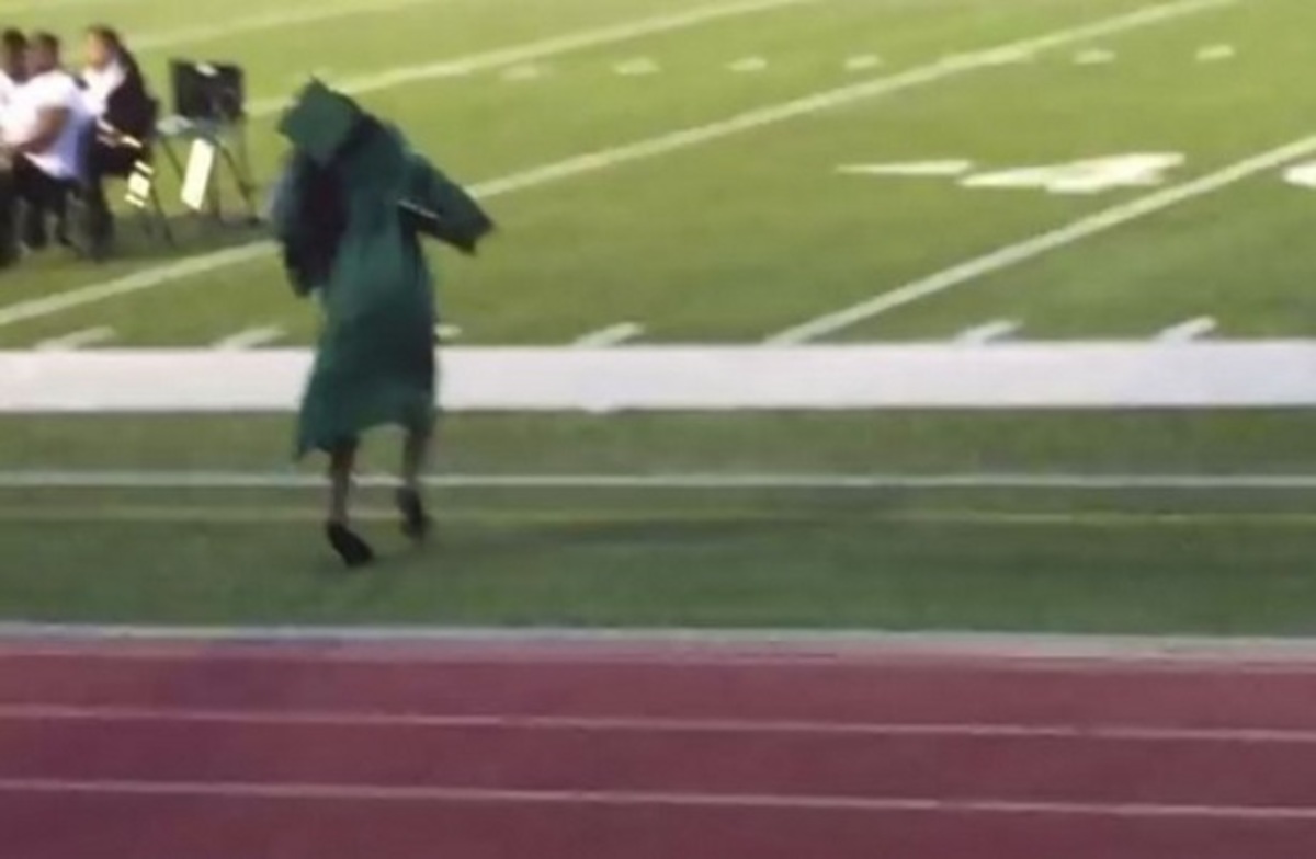 Χαμός με την πτώση διάρκειας 15 δευτερολέπτων!