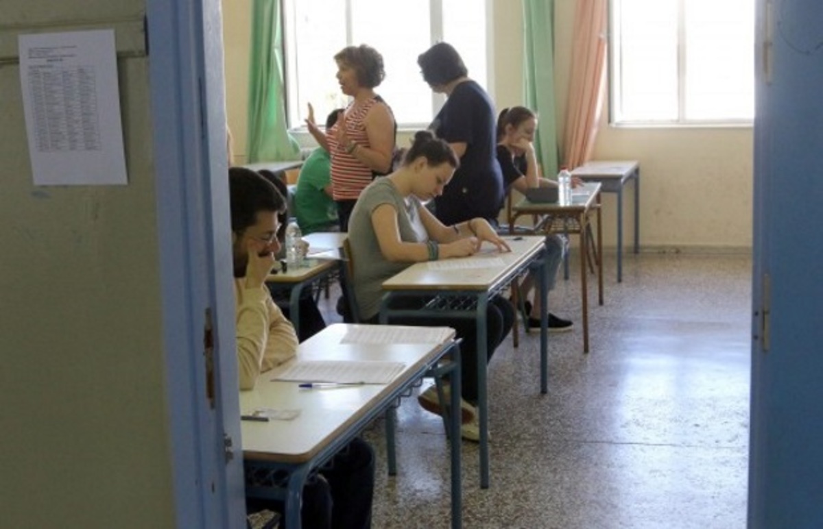 Πανελλήνιες 2015: Οι απαντήσεις στα θέματα Νεοελληνικής Λογοτεχνίας, Βιολογίας, Χημείας-Βιοχημείας και Αρχών Οργάνωσης και Διοίκησης Επιχειρήσεων