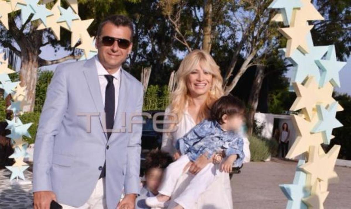 Λιάγκας – Σκορδά: Δείτε φωτογραφίες από τη βάφτιση του μικρού Δημήτρη!