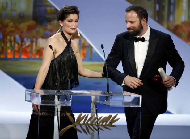 Κάννες 2015: Ο Γιώργος Λάνθιμος πήρε το Ειδικό Βραβείο της Επιτροπής για τον «Αστακό»