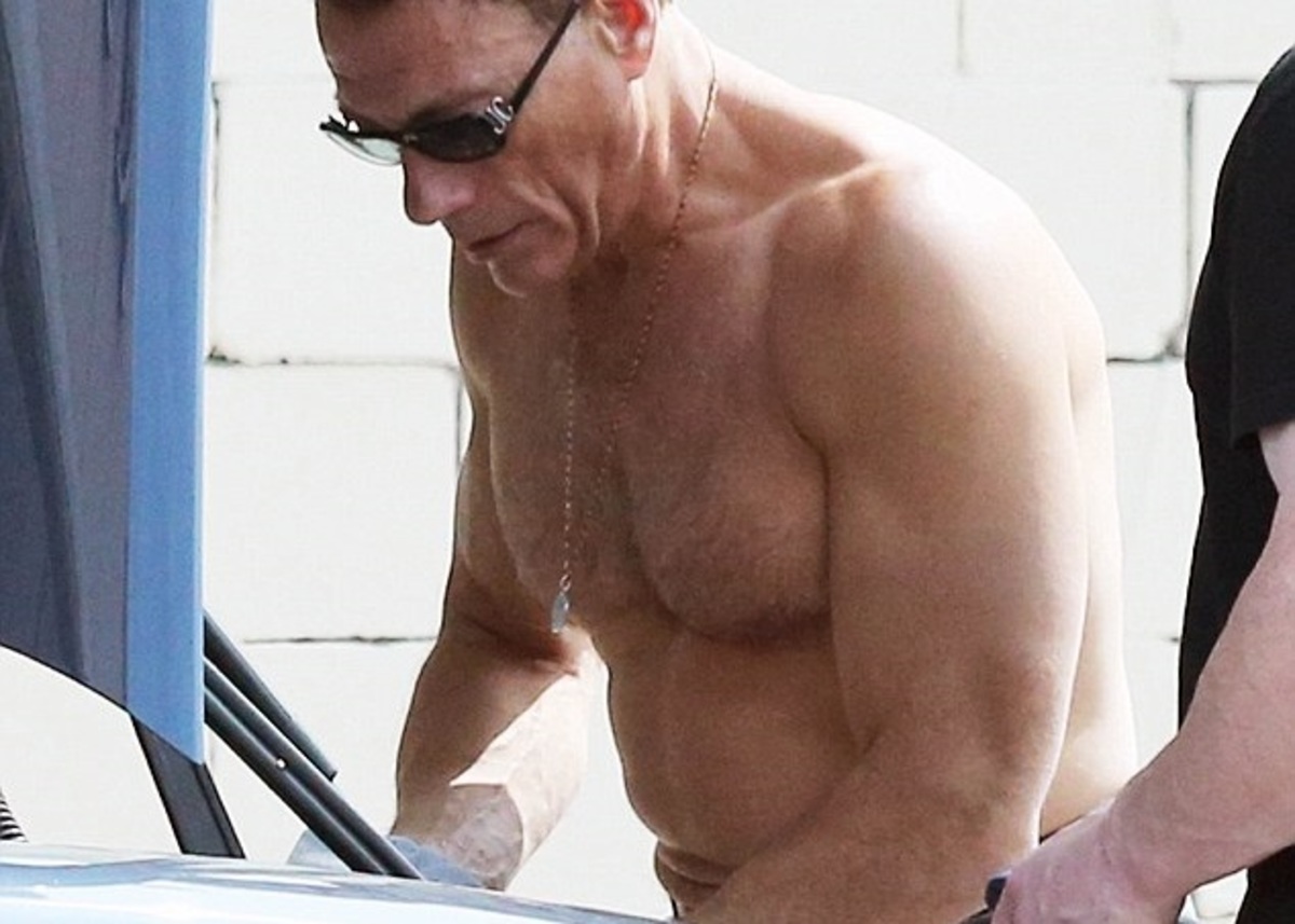 Jean Claude Van Damme: Παραμένει «τούμπανο» στα 54 του χρόνια!