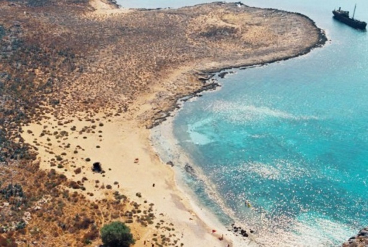 Ποια είναι ελληνικά από τα 20 μαγικά νησιά που προτείνει η Telegraph;