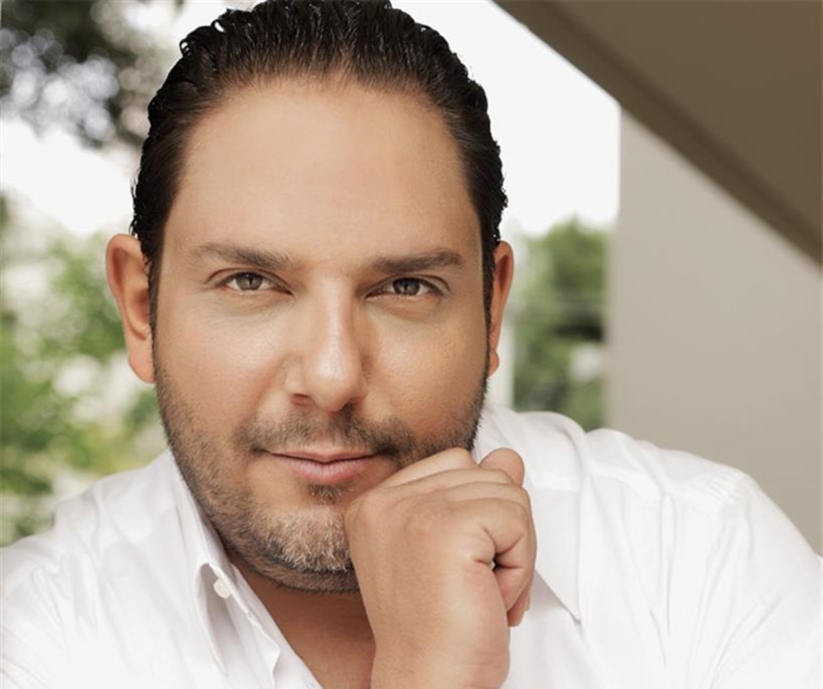 Στέλιος Διονυσίου: «Κοιμόμαστε σε διαφορετικά κρεβάτια με τη γυναίκα μου»