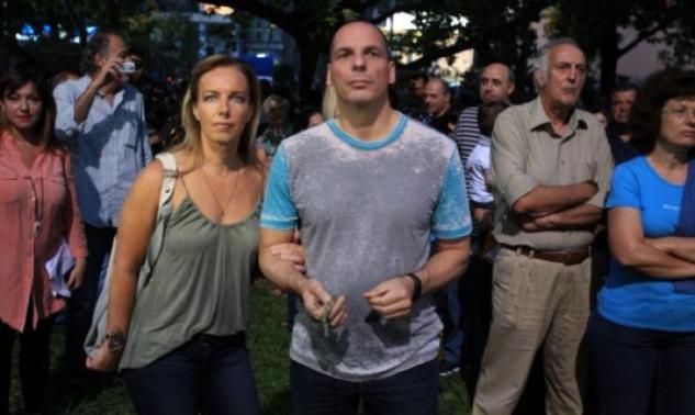 Γιάνης Βαρουφάκης – Δανάη Στράτου, στη γιορτή της ΕΡΤ!