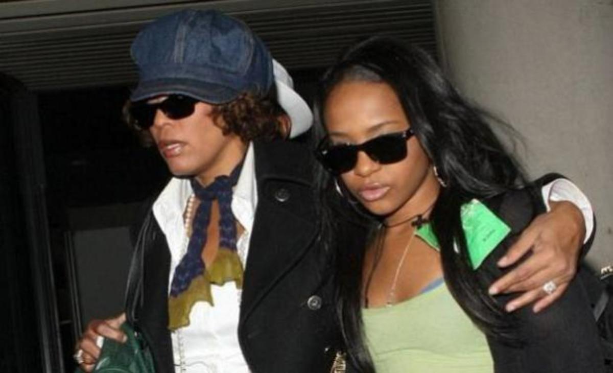 Θέλουν να βγάλουν την Bobbi Kristina Brown από το νοσοκομείο και να πεθάνει σπίτι της