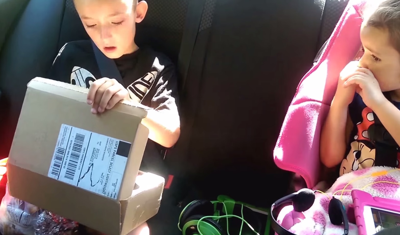 Η αντίδραση του στην έκπληξη θα σας κάνει να λιώσετε!