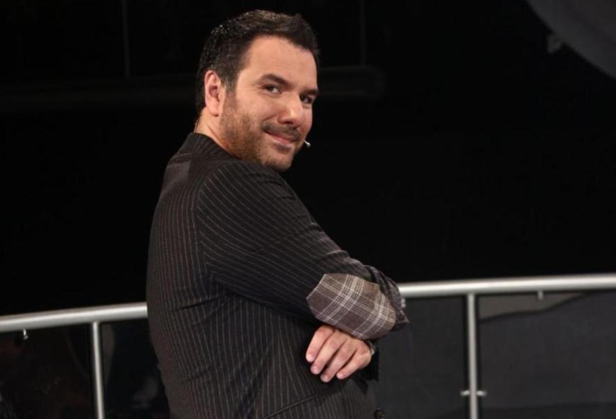 Αρναούτογλου: Στο MEGA με δύο εκπομπές τη νέα σεζόν