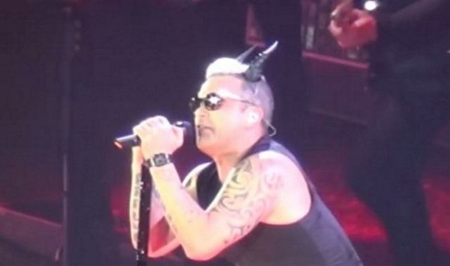 Robbie Williams: Έτσι θα εμφανιστεί στην Αθήνα