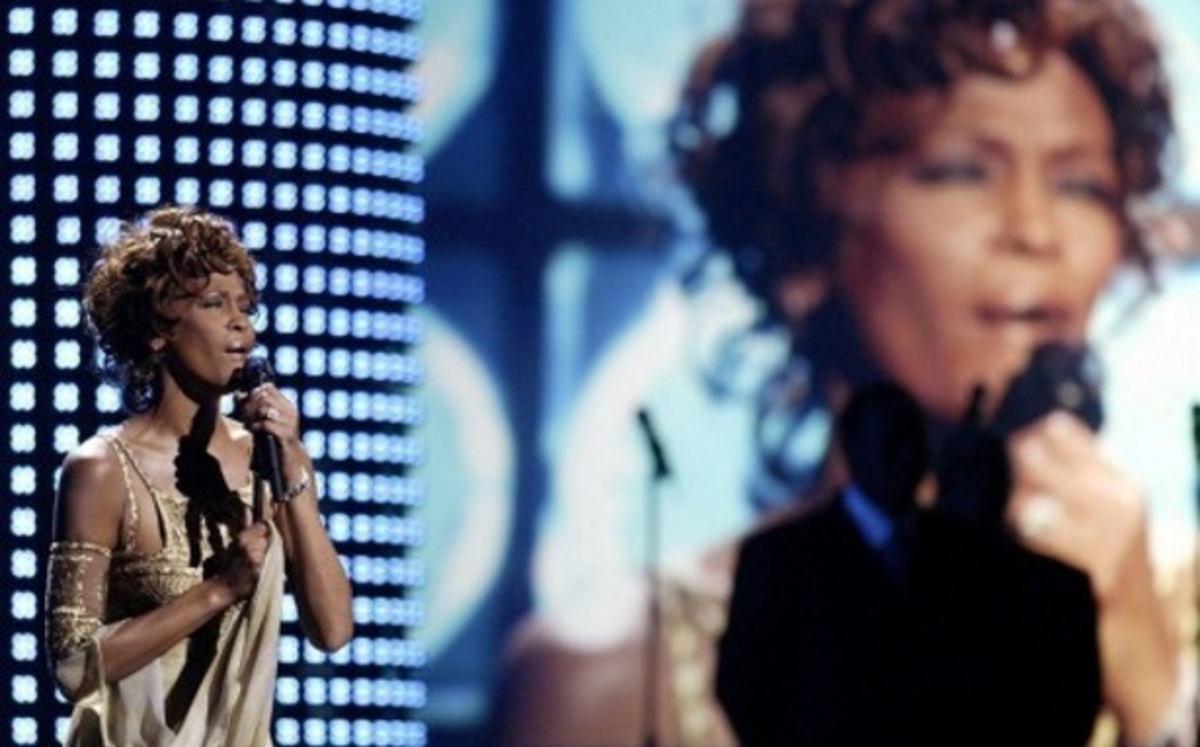 Η κόρη της Γουίτνι Χιούστον μεταφέρθηκε σε κέντρο περίθαλψης ασθενών σε τελικό στάδιο