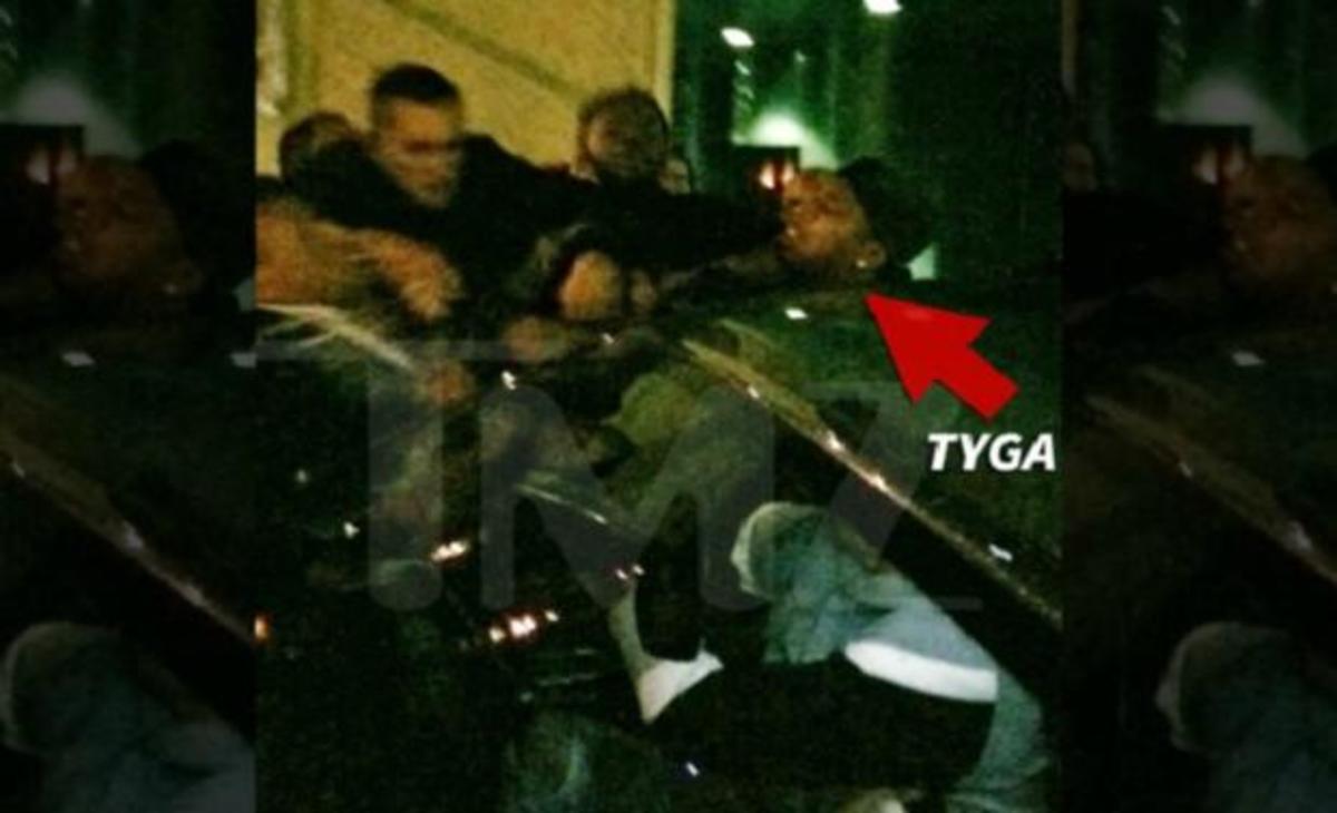 Άγρια συμπλοκή με γνωστό ράπερ έξω από κλαμπ!