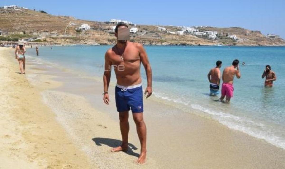 Διάσημο μοντέλο των '90s κάνει τα μπάνια του στη Μύκονο!
