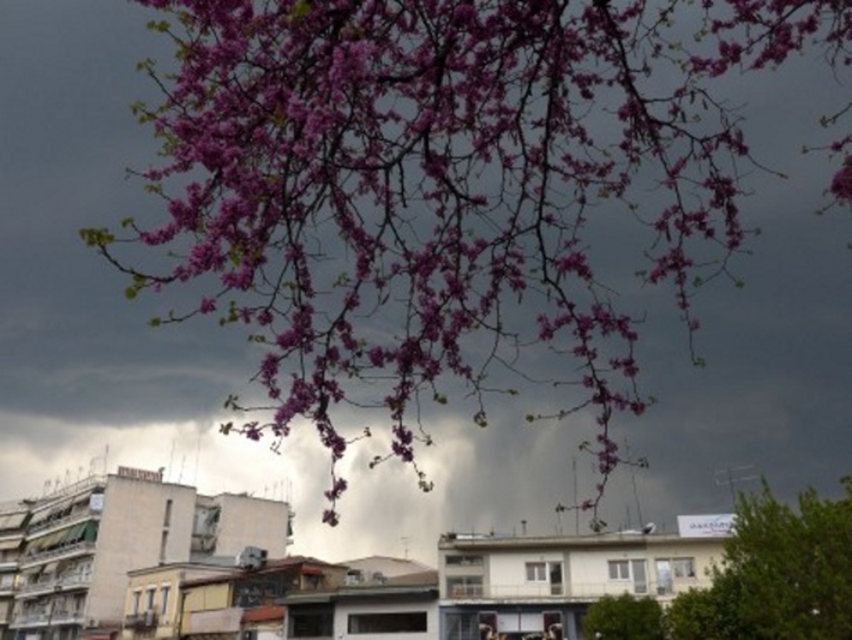 Καιρός: Βροχές και καταιγίδες θα πλήξουν πολλές περιοχές της χώρας