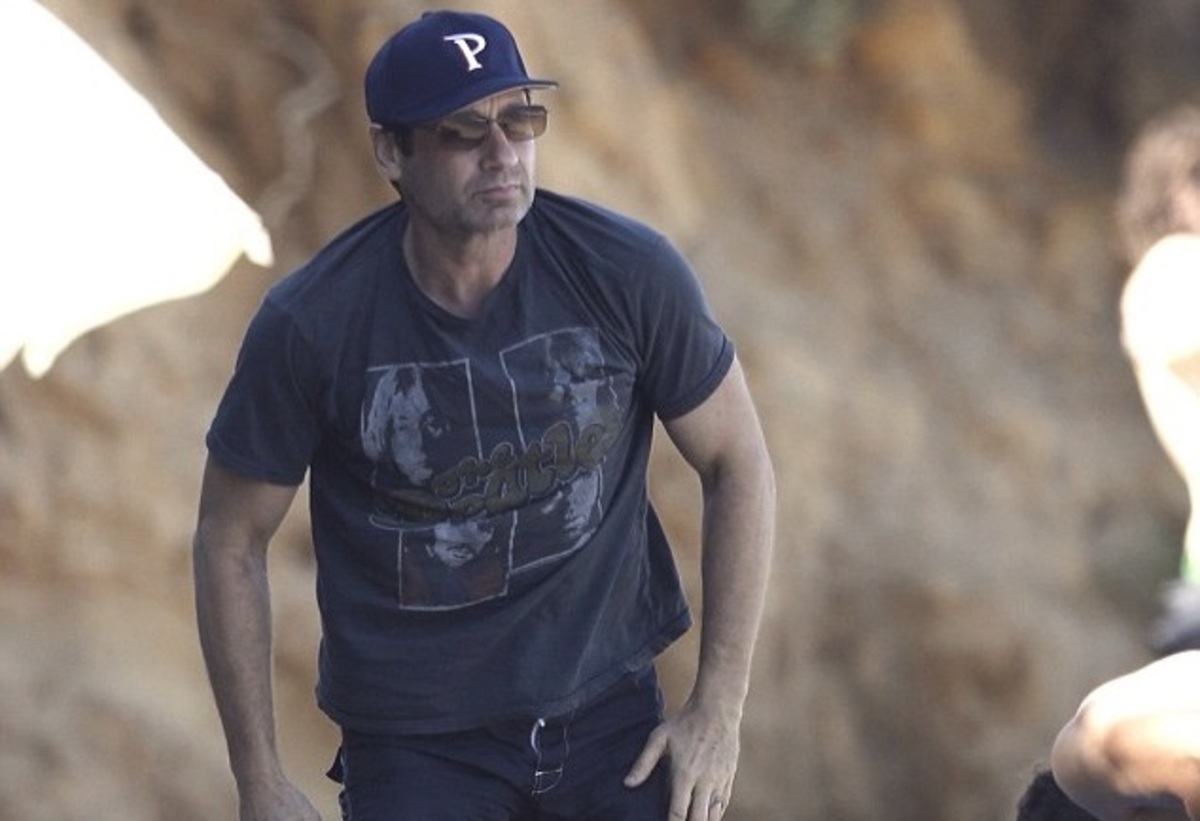 David Duchovny: Δείτε τον 55χρονο με μαγιό σε παραλία του Malibu!