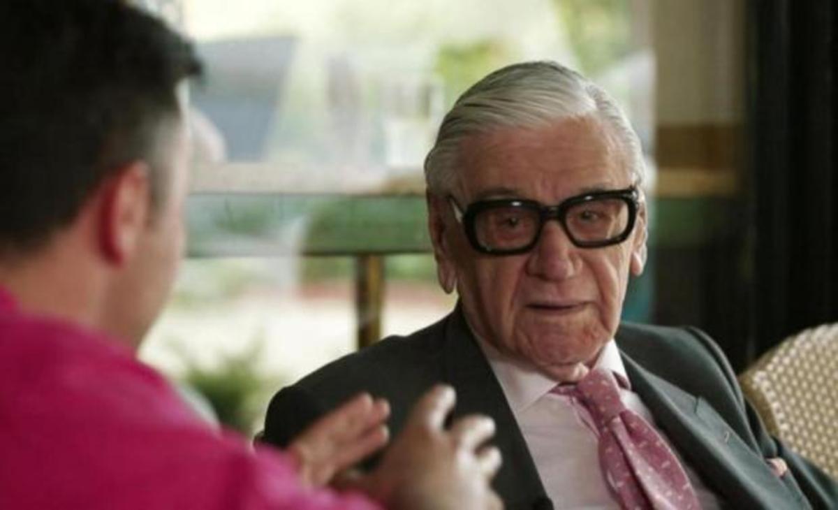 Στη γειτονιά μας: Μετακόμιση στο Κολωνάκι!