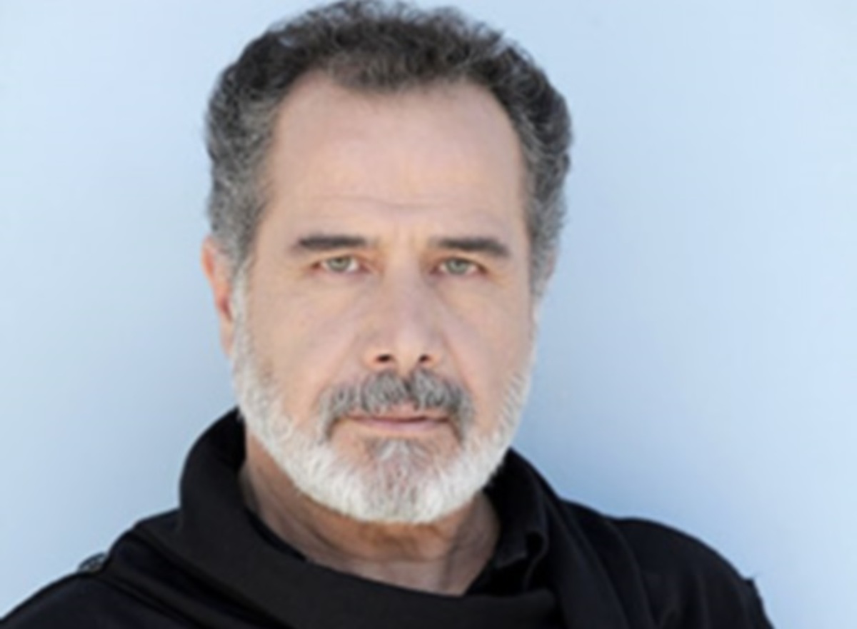 Συγκλονίζει ο Θοδωρής Κατσαφάδος: «Ο αδελφός μου σκοτώθηκε μπροστά στα μάτια μου»