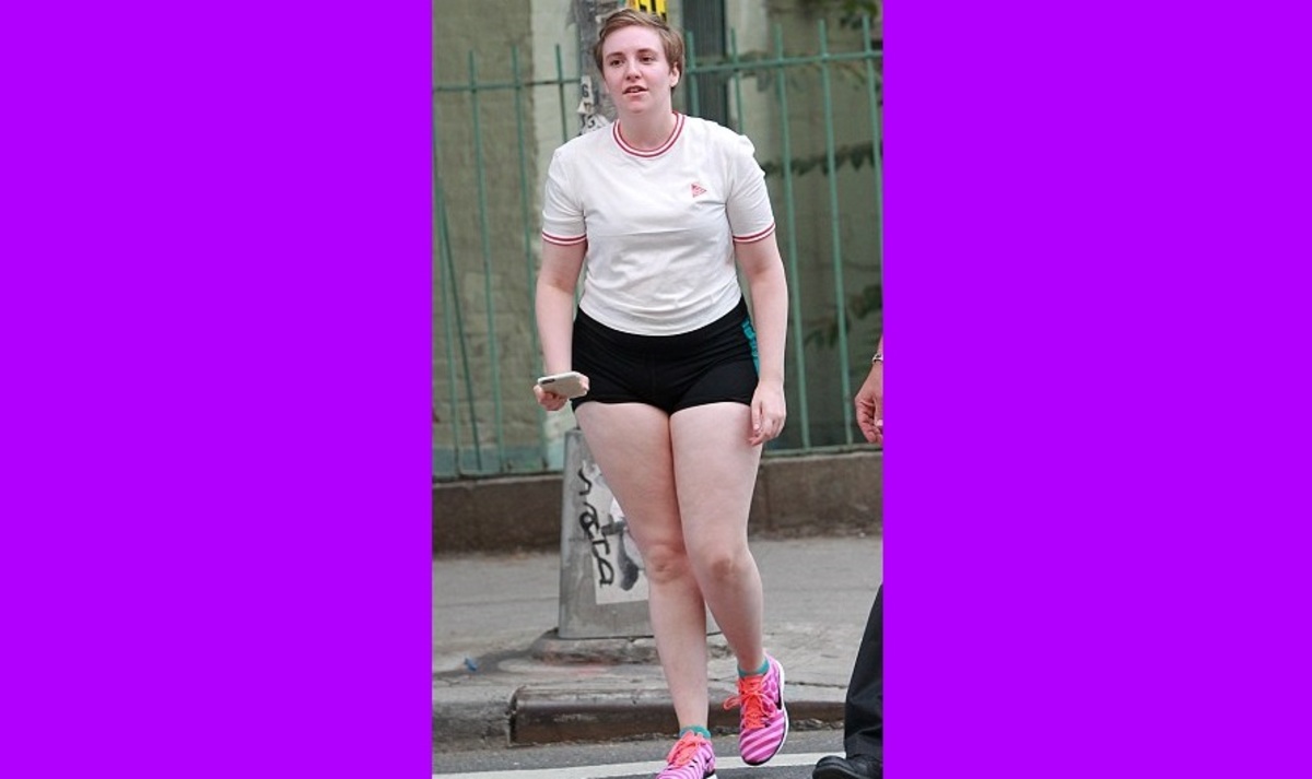 Lena Dunham: Βγήκε με κοντό σορτσάκι για να δείξει το αποτέλεσμα σκληρής γυμναστικής…