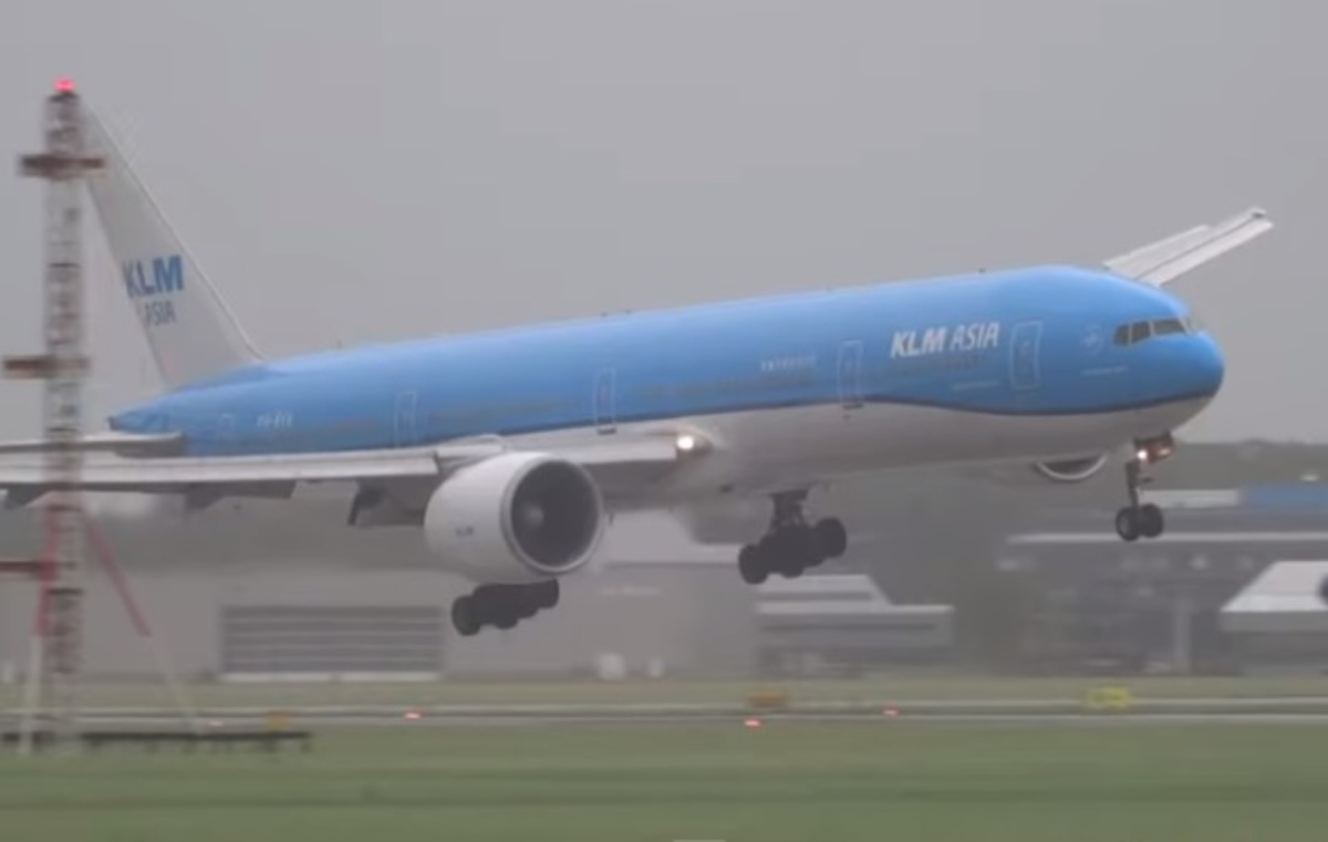 Προσγείωση τρόμου στο αεροδρόμιο του Άμστερνταμ!