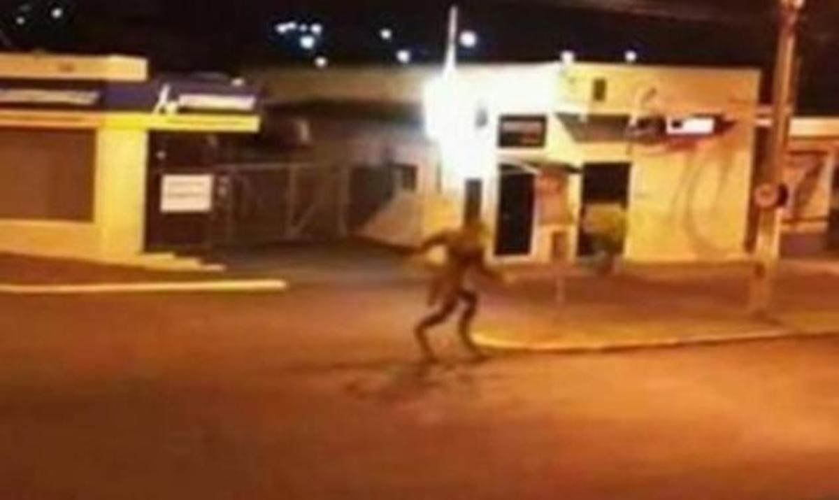 Παράξενο πλάσμα προκαλεί τρόμο στη Βραζιλία – Μοιάζει με λυκάνθρωπο!