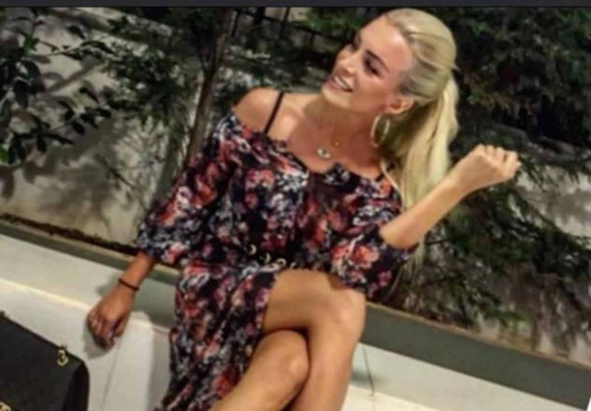 Η Κατερίνα Καινούργιου μόλις βγήκε από τη θάλασσα…