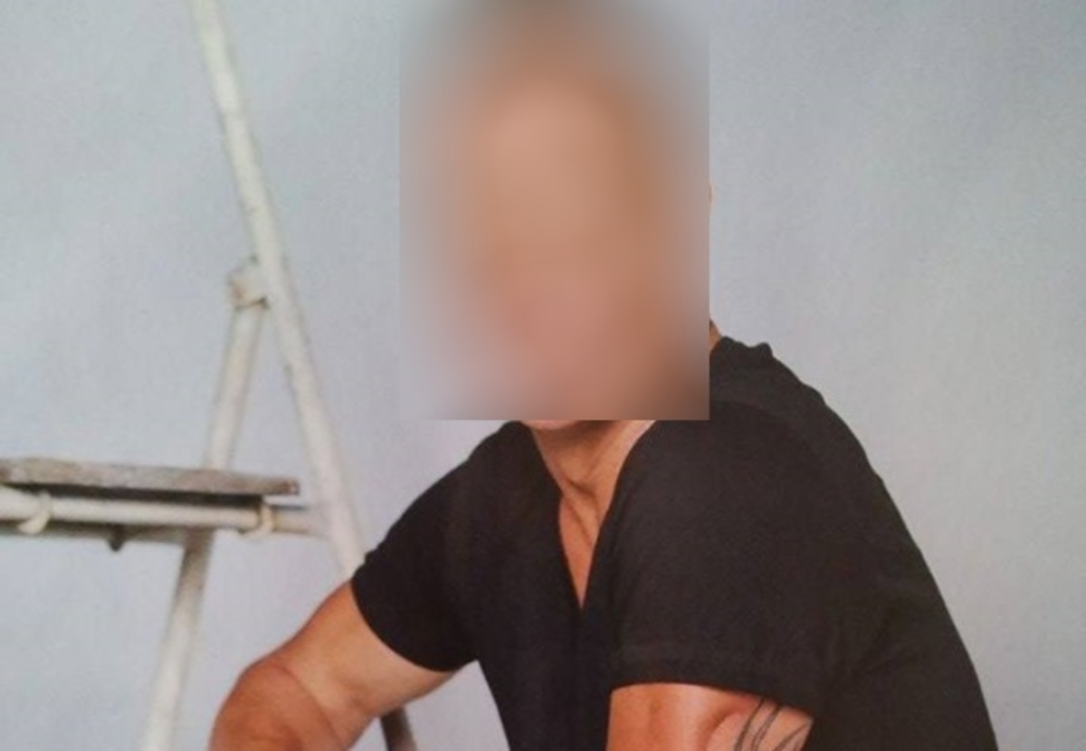 Έγινε μπαμπάς στα 14, έχει τρία εγγόνια και δεν το ήξερε κανείς!