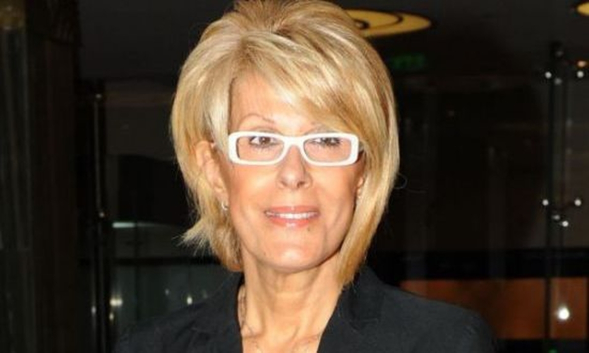 Εύη Δρούτσα: «Μου είπαν από τη SONY …είναι ένα καινούριο παιδί που δεν ξέρει να τραγουδήσει»