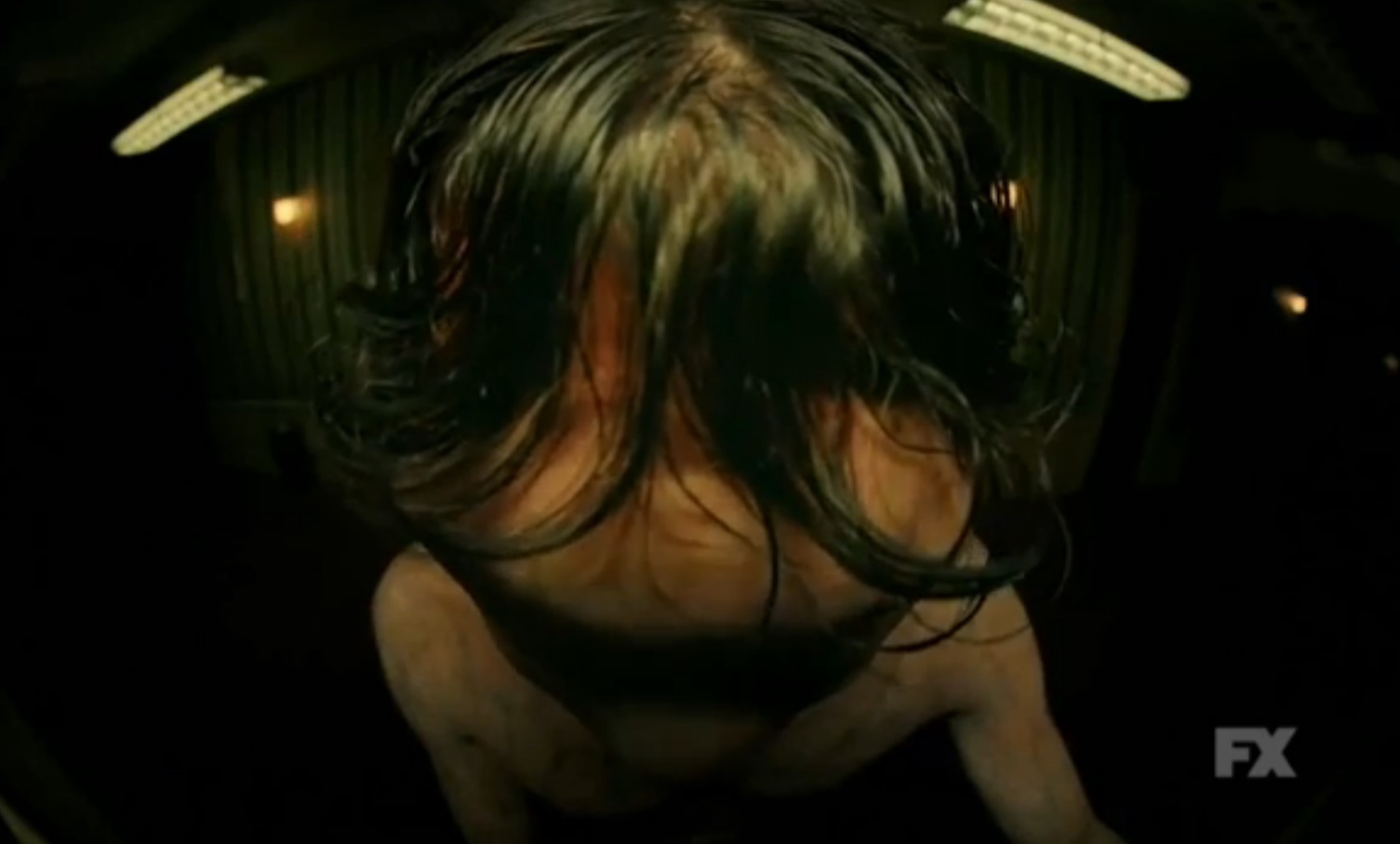 American Horror Story Hotel: Τα νέα teasers της σειράς είναι για γερά στομάχια!