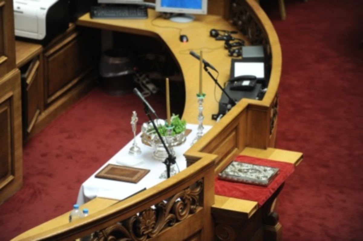 Νέα Βουλή – Ορκωμοσία: Δείτε LIVE όλα όσα συμβαίνουν στη Βουλή