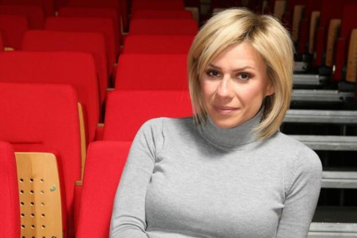 Κατερίνα Καραβάτου: Το μήνυμα της παρουσιάστριας μετά τη λιποθυμία της