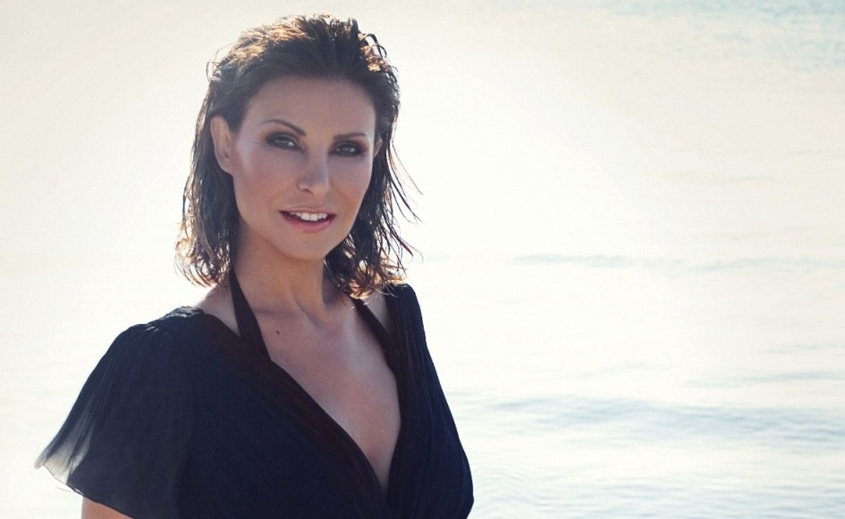 Κωνσταντίνα: «Είμαι μόνη και βρίσκω άλλες διεξόδους… Κάνω πατητές τσιμεντοκονίες»!