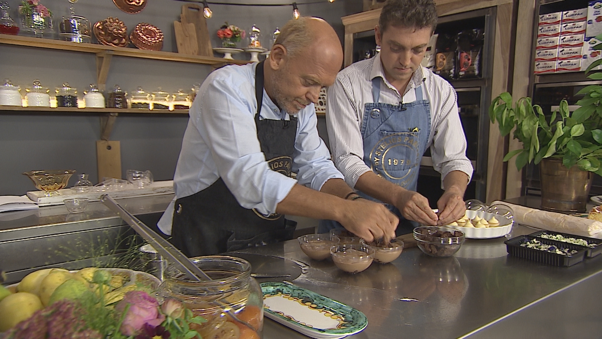 Γλυκές Αλχημείες με ρολό λεμονιού και πορτοκαλόπιτα