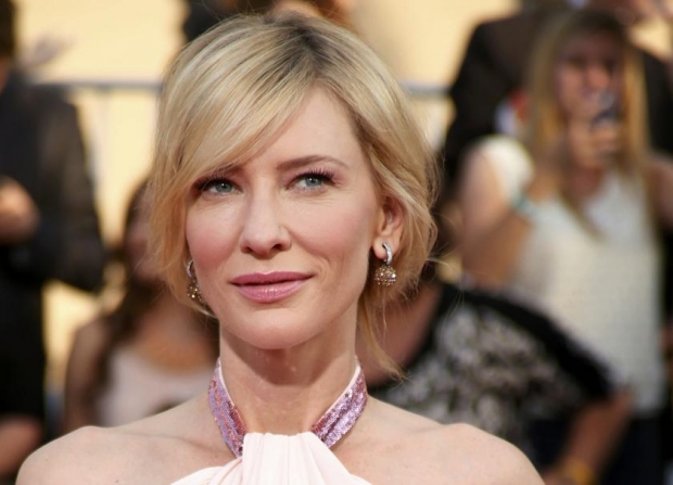 Η Cate Blanchett μεταμορφώθηκε σε άστεγο άνδρα!