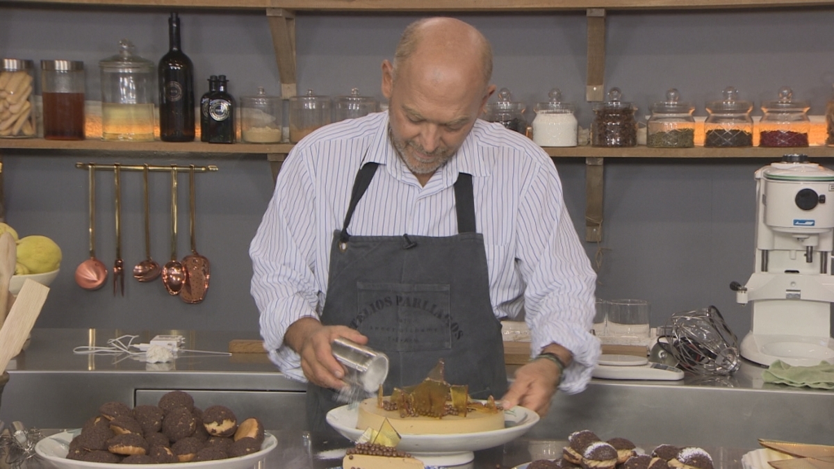 Γλυκές Αλχημείες: Μνήμες παιδικών χρόνων με άρωμα καραμέλας γάλακτος