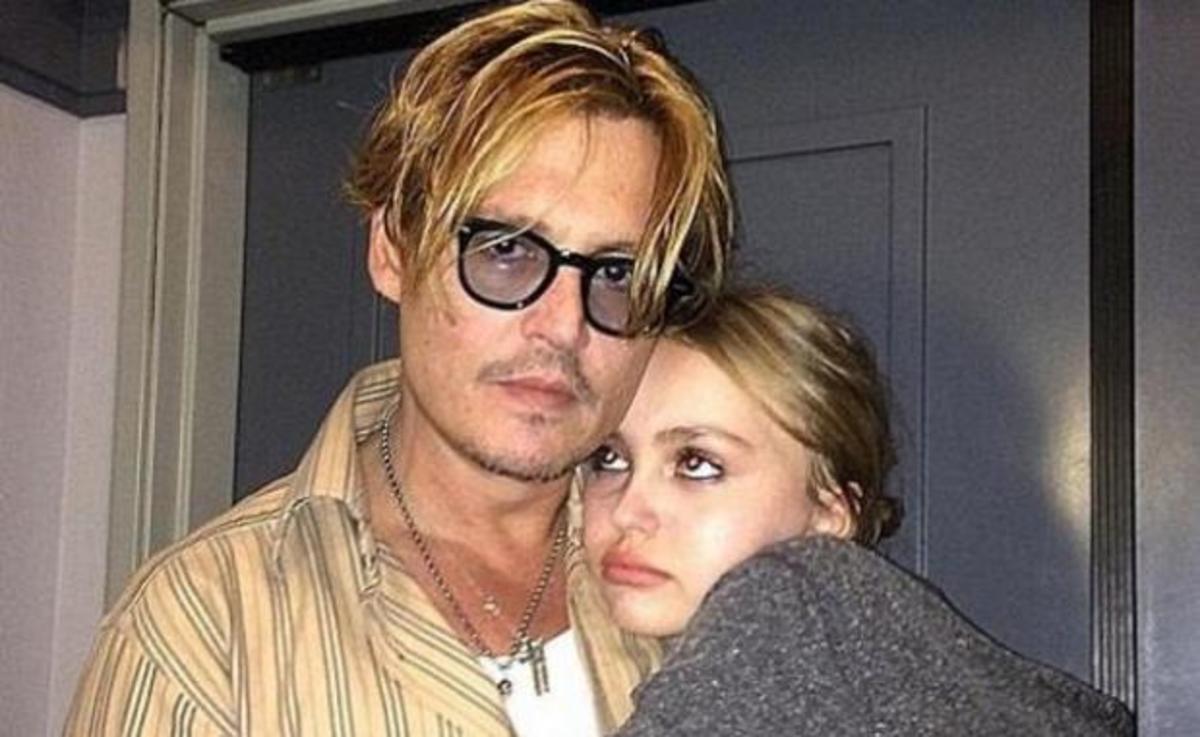 O Johhny Depp μιλάει για πρώτη φορά για την αρρώστια της κόρης του