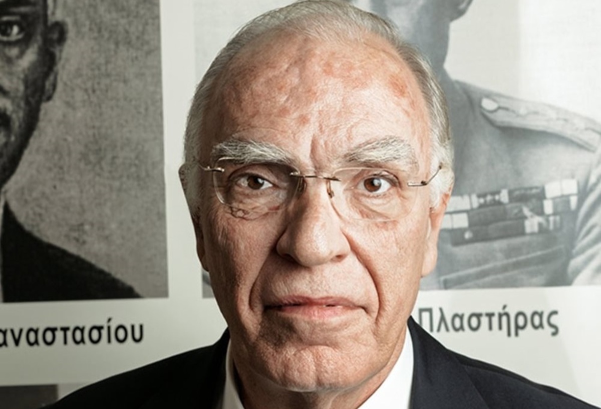 Ο Βασίλης Λεβέντης …στον ενικό