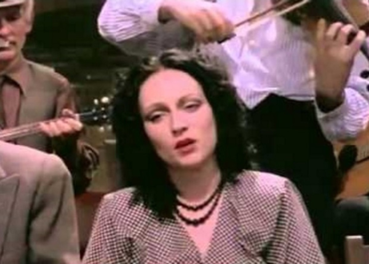 Σωτηρία Λεονάρδου: Δίνει μάχη με ασθένεια που επηρέασε τη φωνή της!