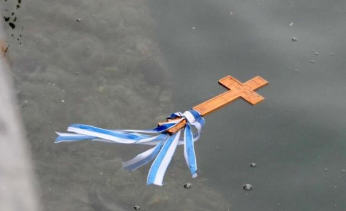 Θεοφάνεια: Η Σμύρνη μάνα, σήμερα γέλασε (VIDEO)