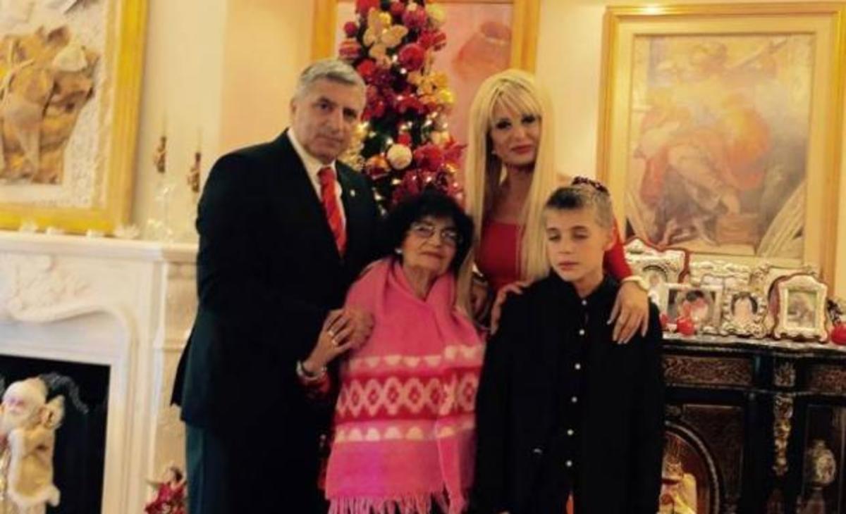 Γιώργος Μητσικώστας: Το απίστευτο “τρολάρισμα” για το σπίτι του Πατούλη!