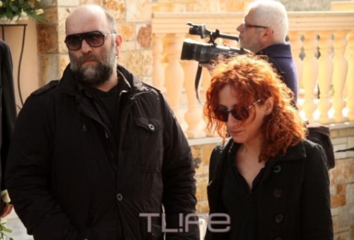Άγριο κράξιμο της Ψυχίδου στον πρώην της Μπάμπη Στόκα και τους έντεχνους