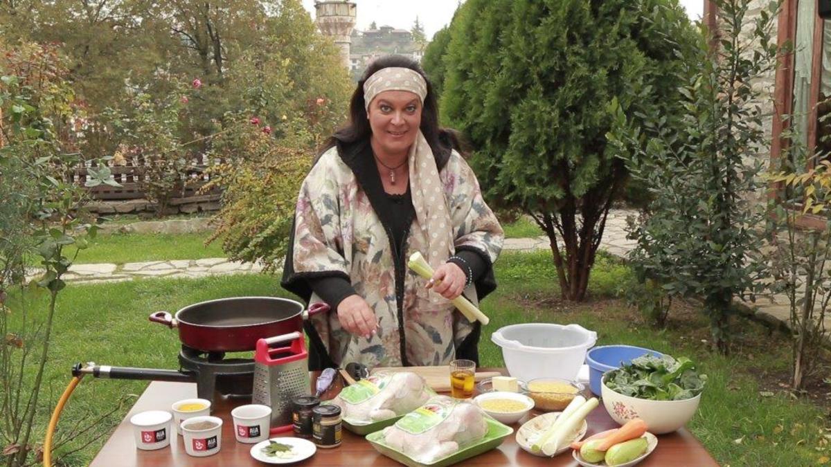 Από την Πόλη στην Ανατολή: Καστάμονου