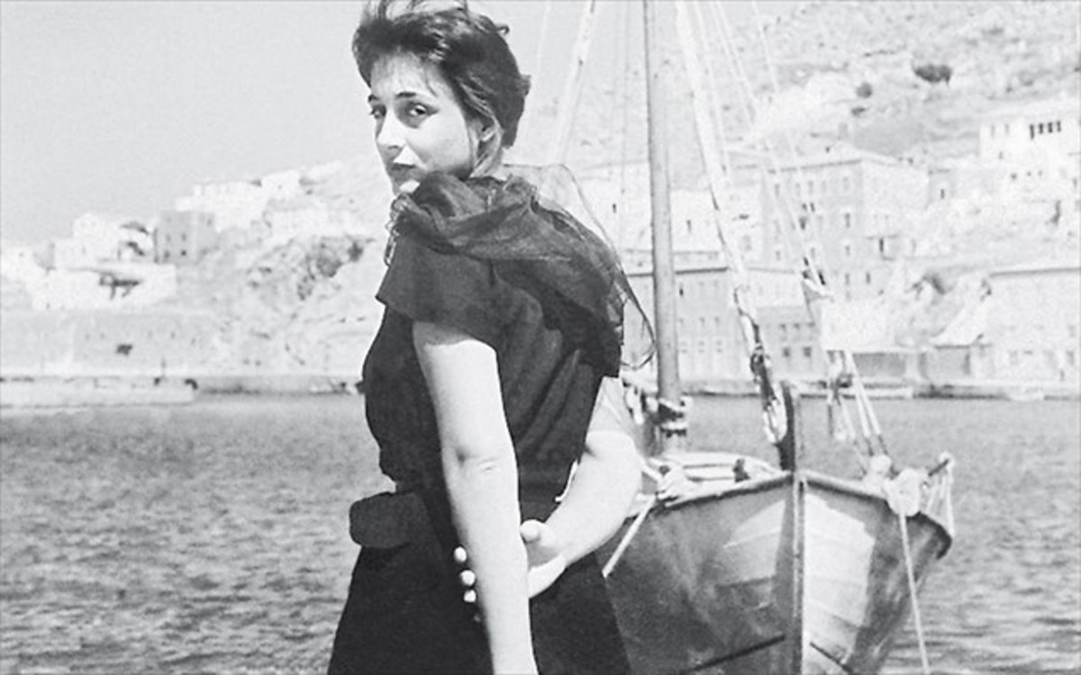 «Μένω στο σπίτι όπου …έφυγε η Έλλη Λαμπέτη»